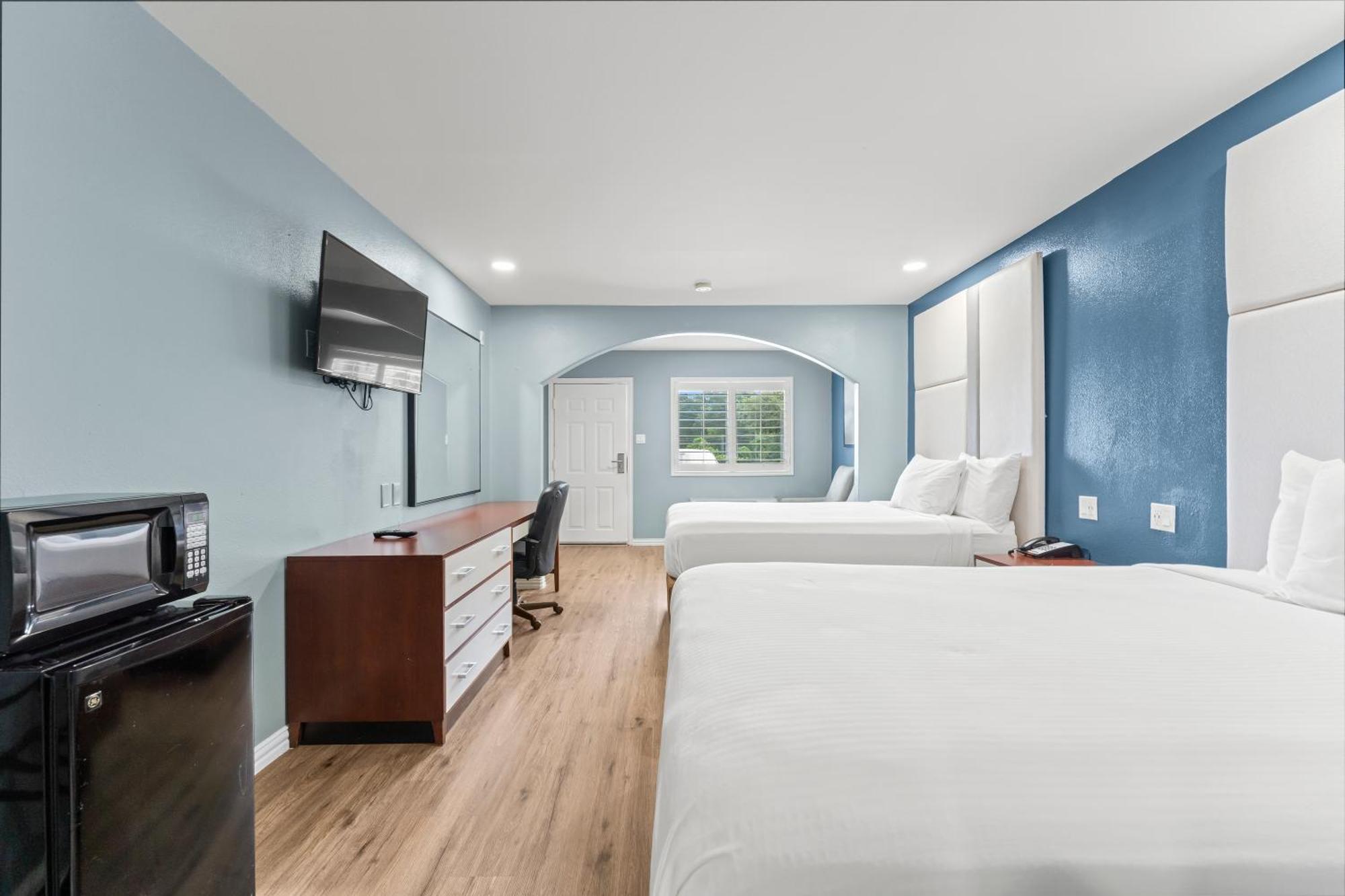 Executive Inn & Suites Магнолія Екстер'єр фото